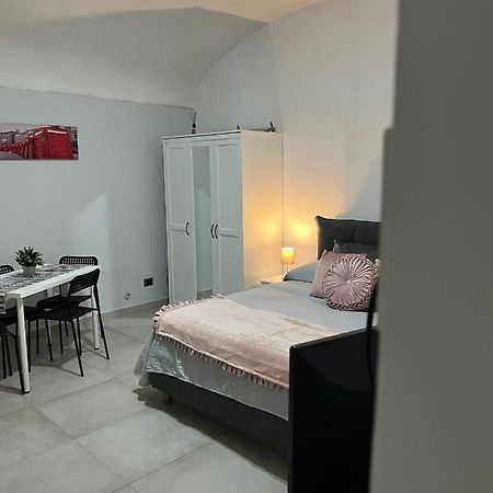 Chiaia Home 23 Napoli Exterior foto